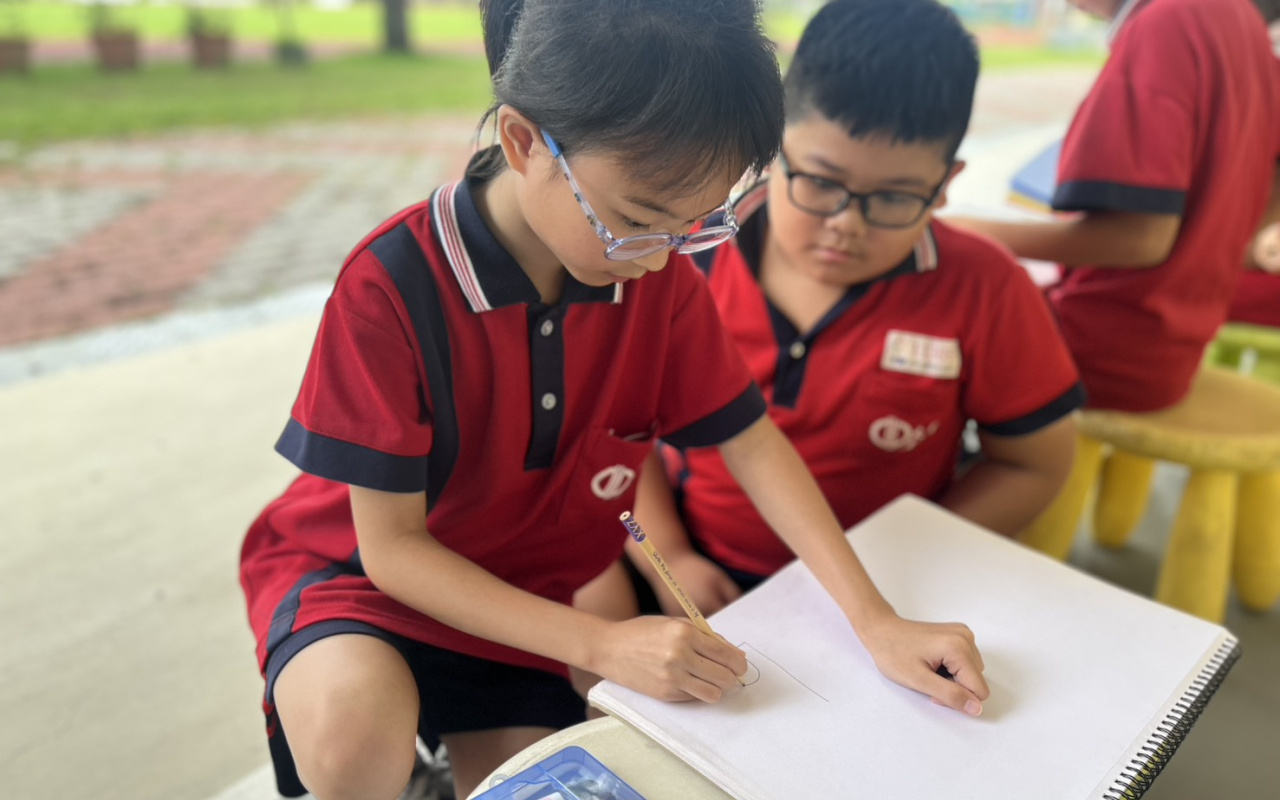 學生在書車分享本上創作-嘉義縣大崙國小提供